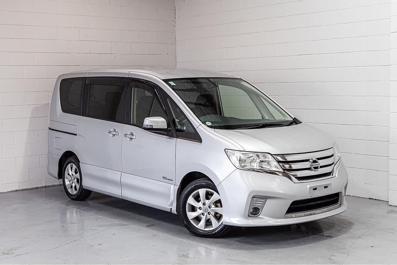 2013 Nissan SERENA HIGHWAY STAR S HYBRID