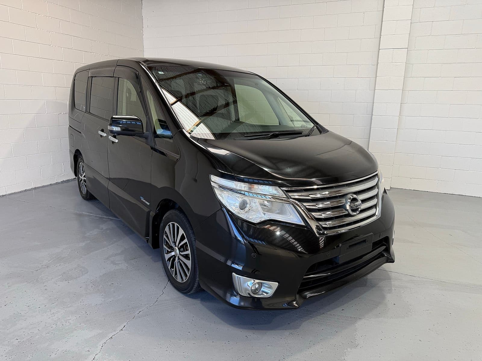 2015 Nissan SERENA hybrid HIGHWAYSTAR